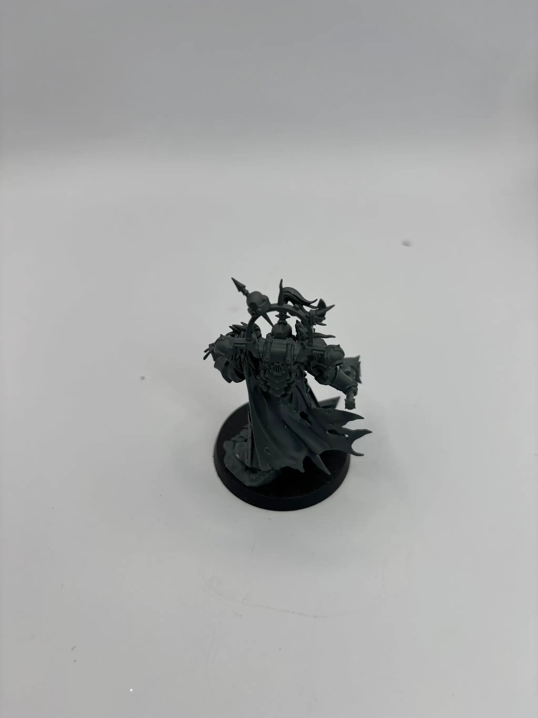 40K Chaos Space Marines Red Corsairs Reave Captain Unpainted, Unprimed Model by Battlebrush Games