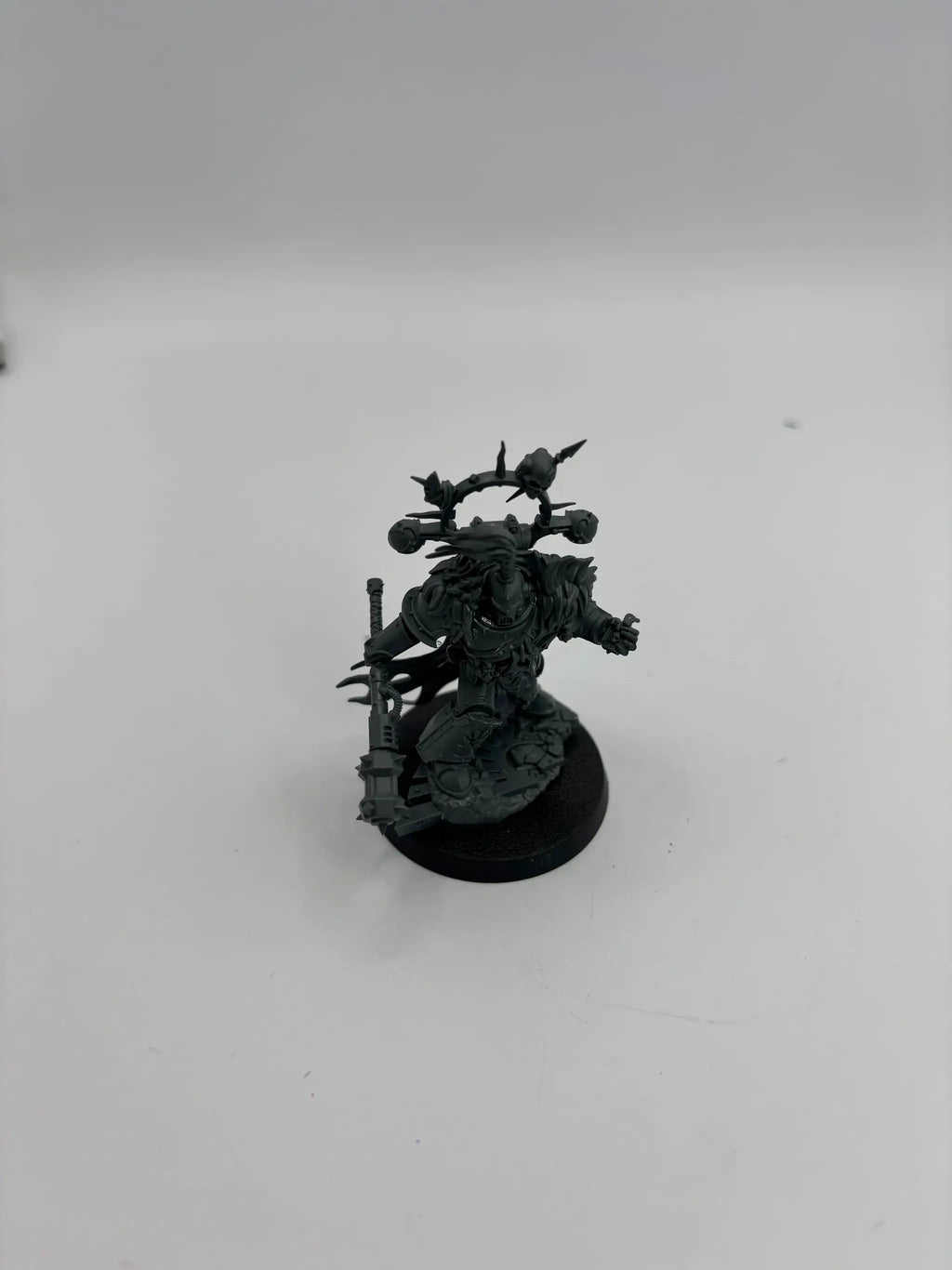 40K Chaos Space Marines Red Corsairs Reave Captain Unpainted, Unprimed Model by Battlebrush Games