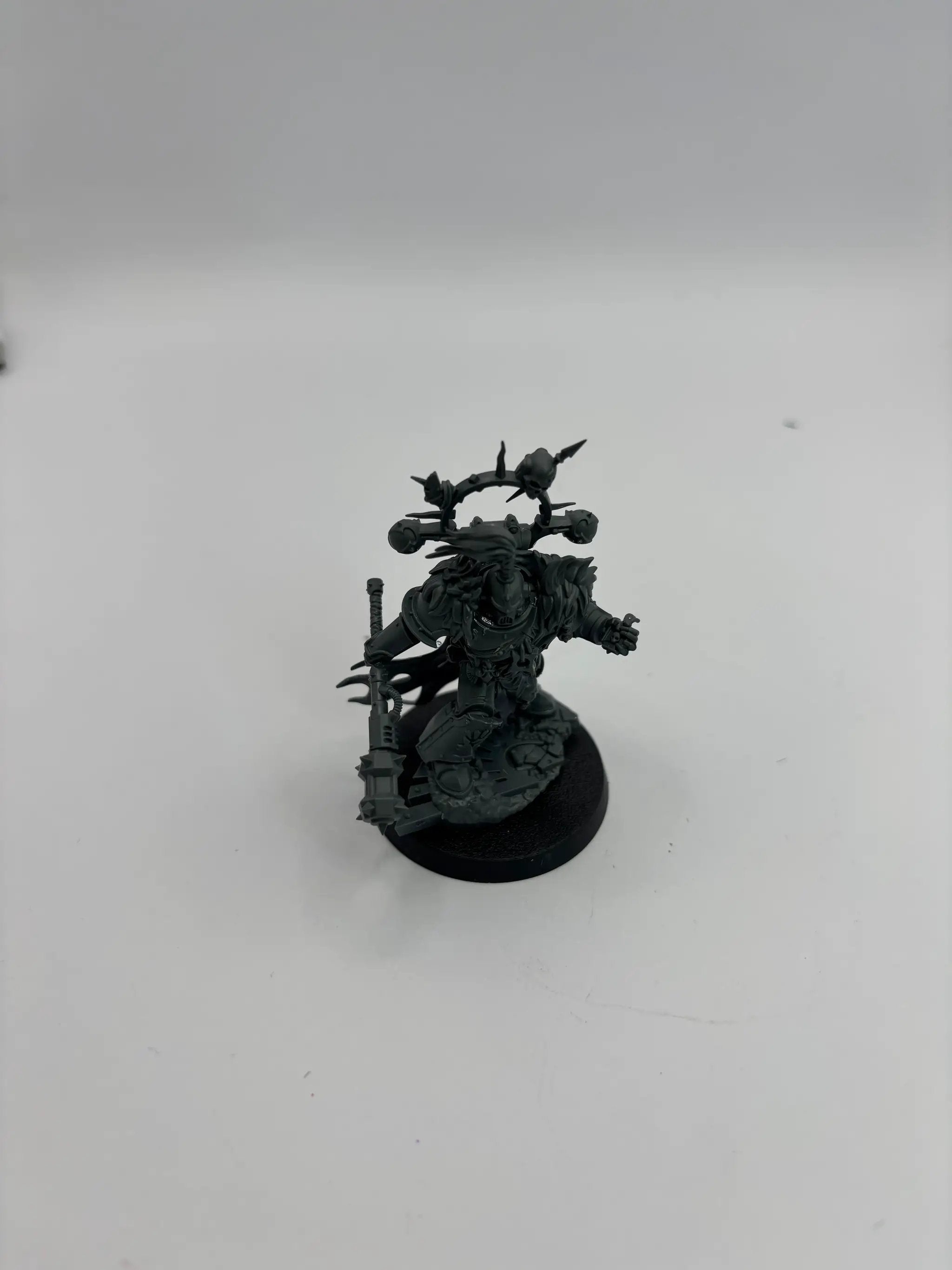 40K Chaos Space Marines Red Corsairs Reave Captain Unpainted, Unprimed Model by Battlebrush Games