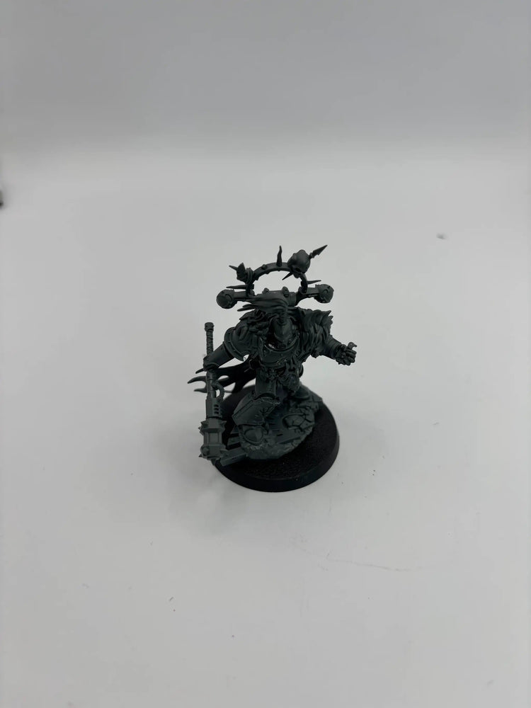 40K Chaos Space Marines Red Corsairs Reave Captain Unpainted, Unprimed Model by Battlebrush Games