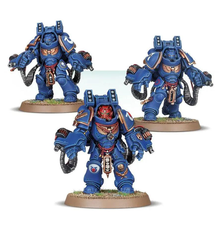 SPACE MARINES PRIMARIS AGGRESSORS by Games Workshop