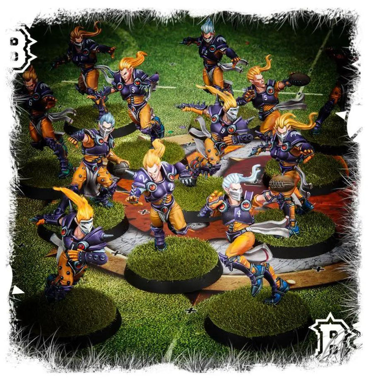 BLOOD BOWL: ELVEN UNION TEAM by Games Workshop