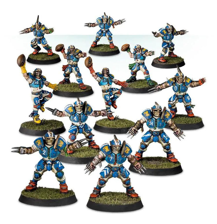 BLOOD BOWL: HUMAN TEAM by Games Workshop